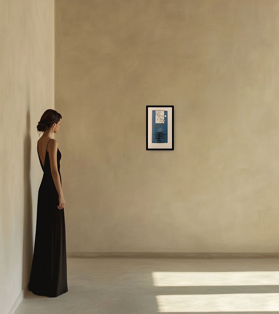 Print Nauta Celeste in warm interior next to a lady