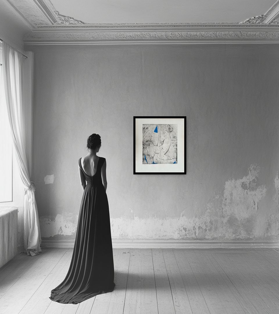 Print Miracolo in light interior next to a lady