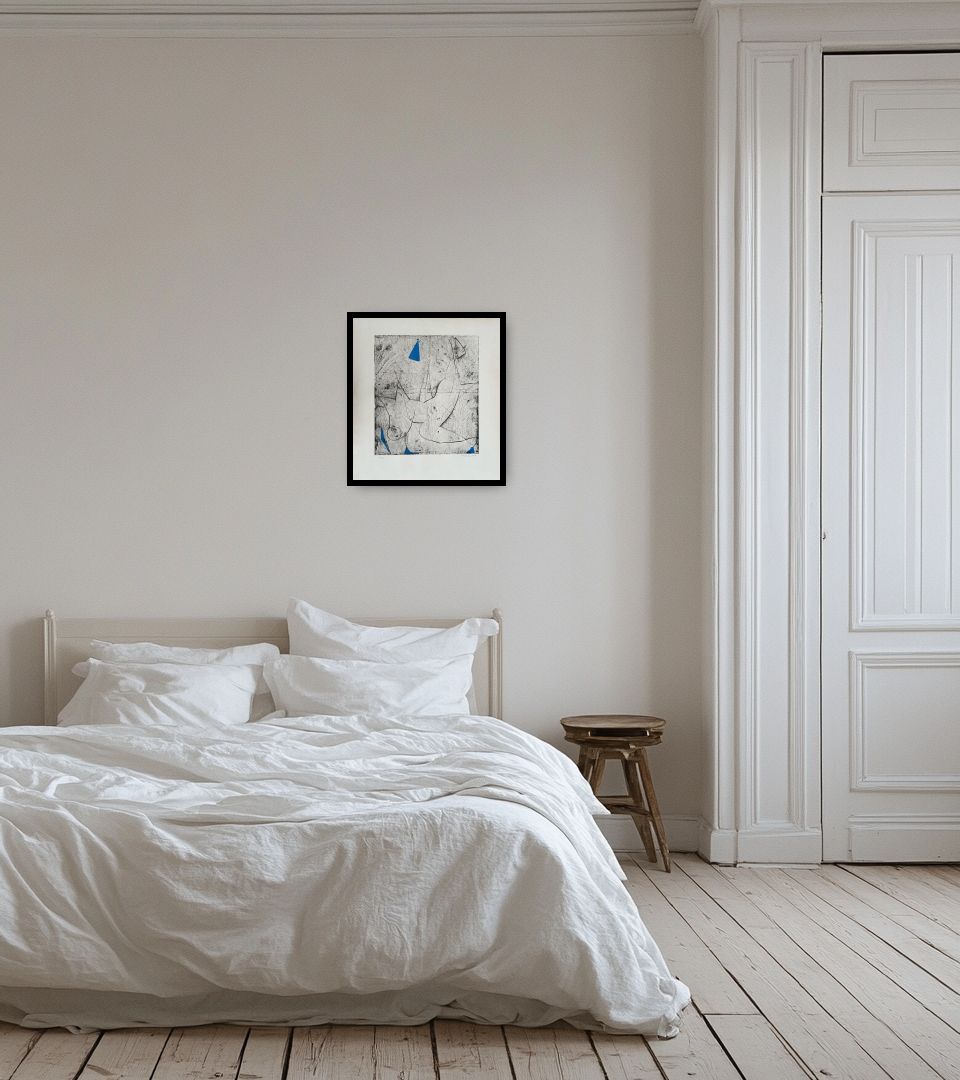 Print Miracolo in light bedroom