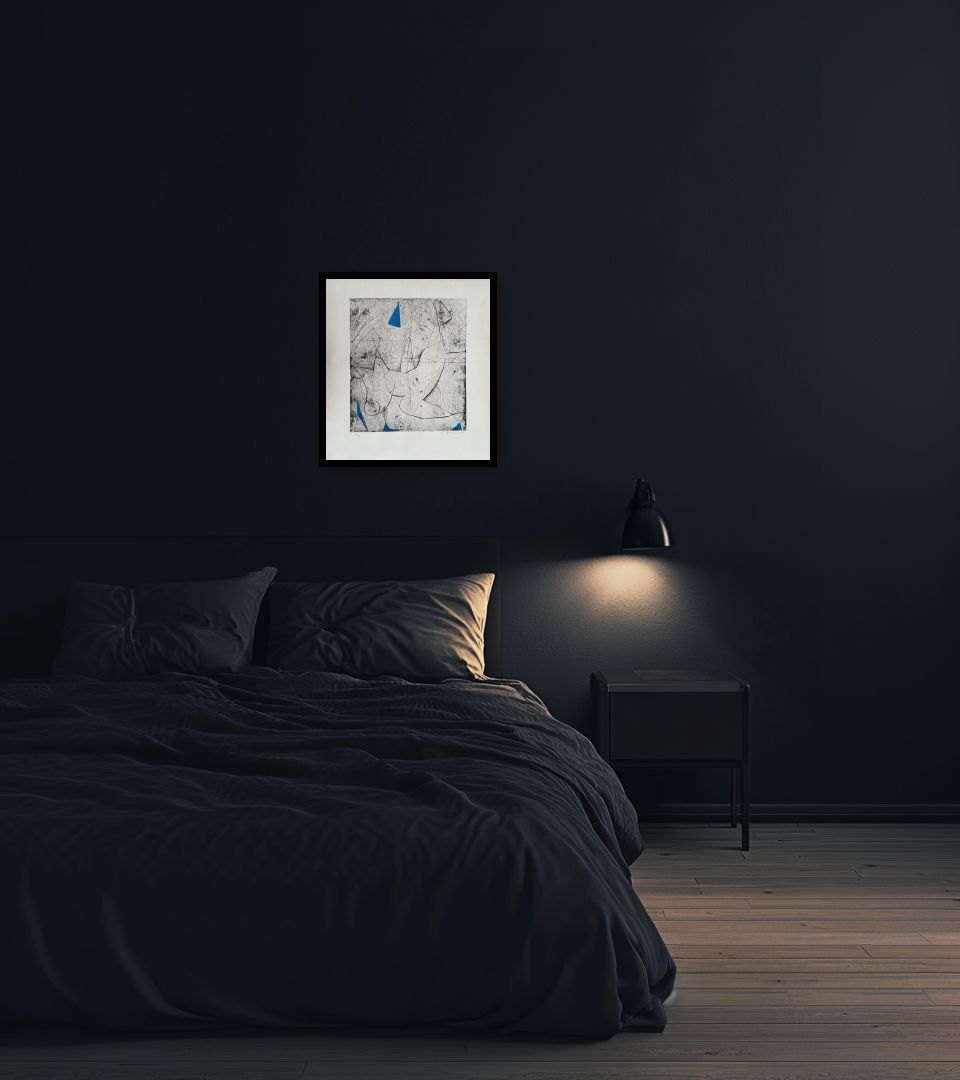Print Miracolo in dark bedroom
