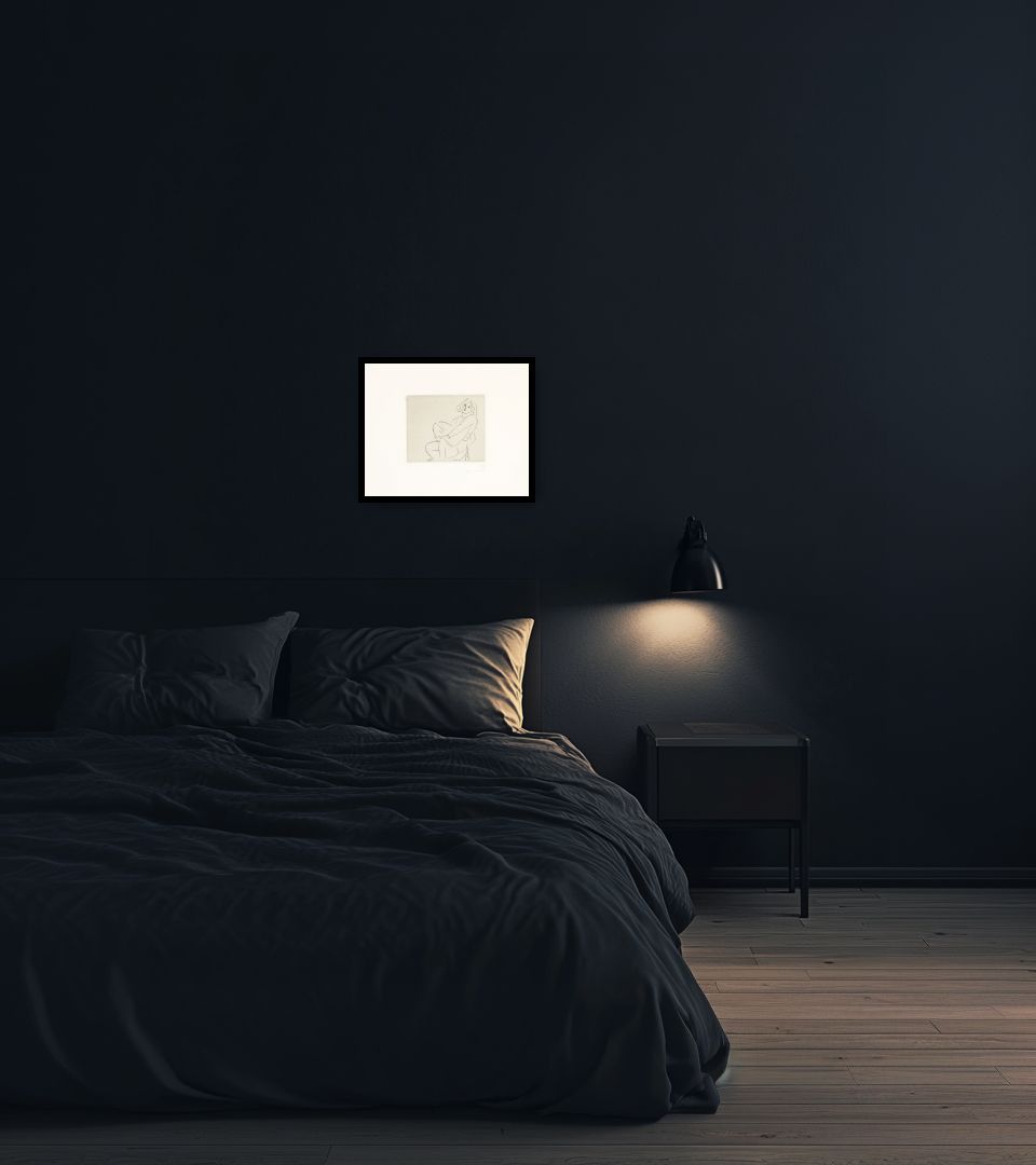 Print Jeune femme enserrant son genou gauche in dark bedroom